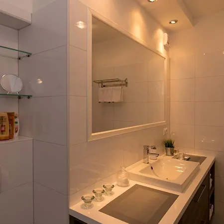 Arsenal 1 Apartment