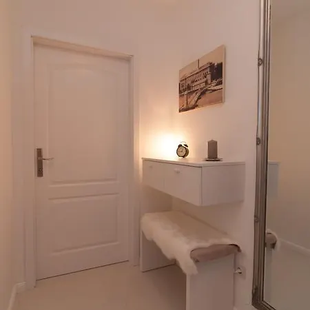 Arsenal 1 Apartment